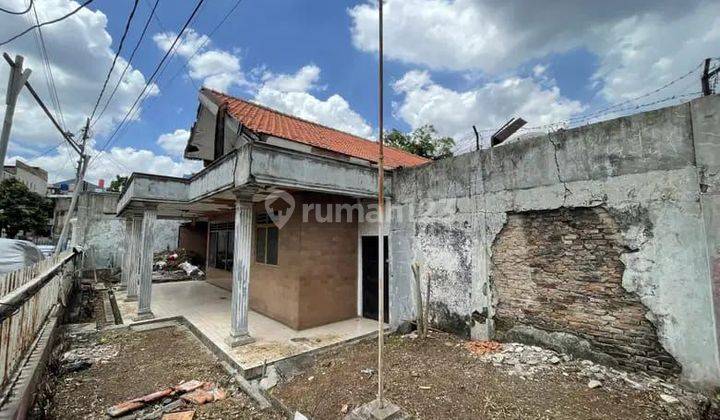 Dijual Rumah Hitung Tanah Strategis Johar Baru  1