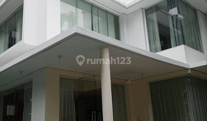 Disewakan Rumah Mewah Cantik di Pondok Indah  1