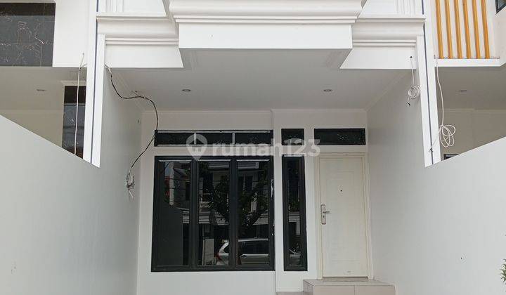 Rumah Mewah Elegant Cantik 2 Lantai Lokasi Strategis Bebas Banjir Di Cempaka Putih Timur Jakarta Pusat 1