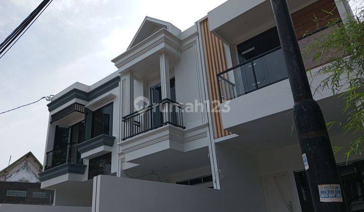 Rumah Mewah Elegant Cantik 2 Lantai Lokasi Strategis Bebas Banjir Di Cempaka Putih Timur Jakarta Pusat 2