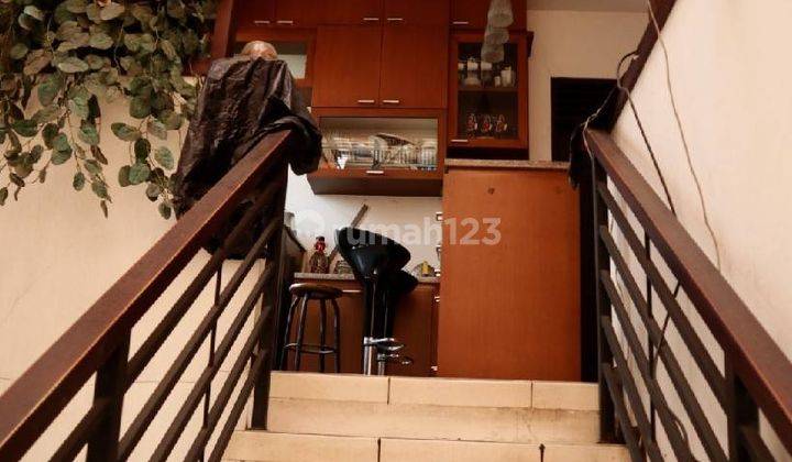 Ruko cantik siap pakai lokasi strategis dekat pintu Tol Pasteur 5
