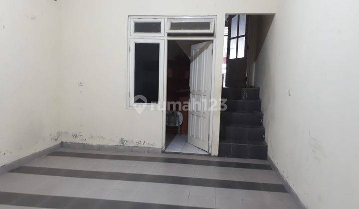Ruko cantik siap pakai lokasi strategis di Perintis Semarang 9