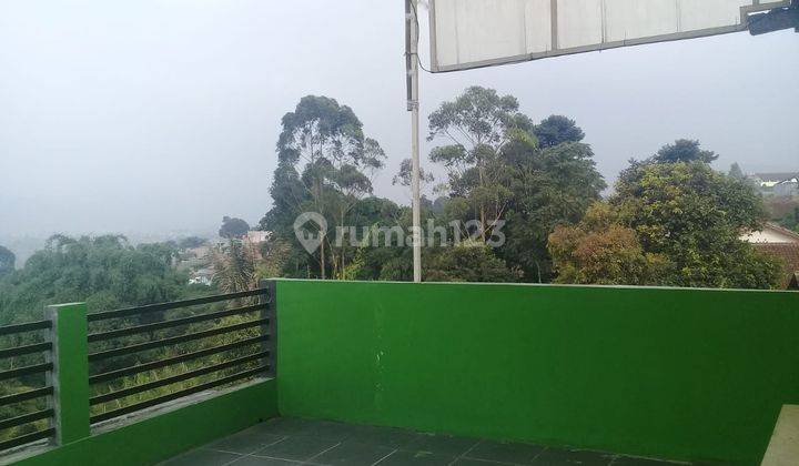 DI SEWAKAN RUMAH SEJUK 2 LANTAI DEKAT SESPIM LEMBANG 2