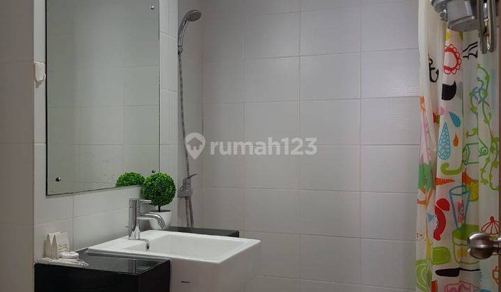 kamar mandi beverly dago apartement 1 br