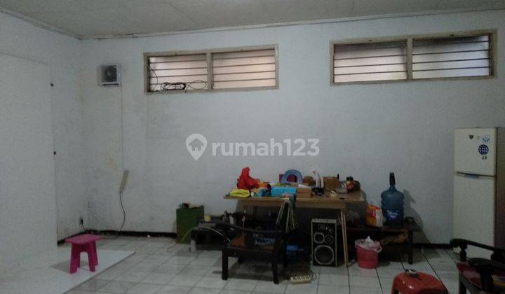 Rumah 2 Lantai HS di Sayap Riau, Bandung 2