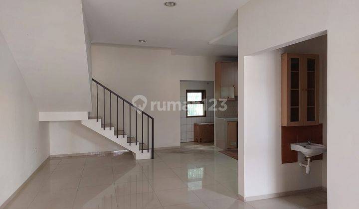 Rumah Semi Furnished SHM di Cipedes Residence, Bandung 1