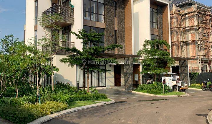 Rumah Mewah  3 Lantai Cluster Morizen Di Summarecon Bekasi 1