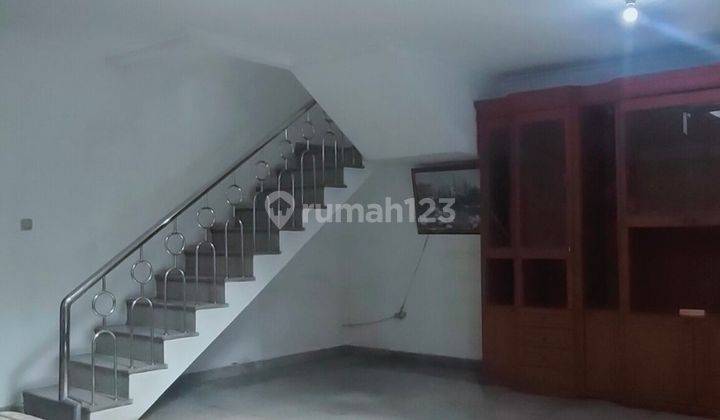 Rumah 2 Lantai di Taman Modern Cakung Jakarta Timur 2