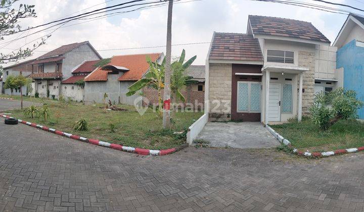 Rumah Keluarga Nyaman di Balongbendo Sidoarjo 10