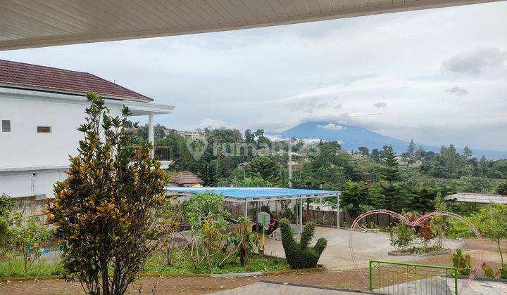 Villa alesta5 di sewakan kawasa wisata puncak bogor 3