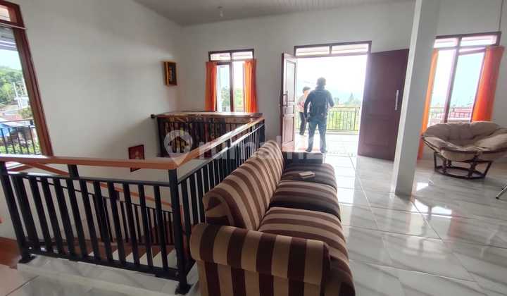 Villa alesta5 di sewakan kawasa wisata puncak bogor 5