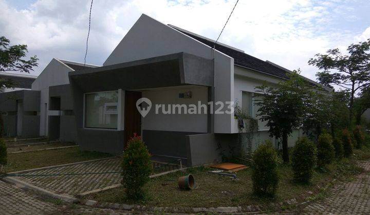 Rumah Bangunan Baru Kawasan Asri di Ciwastra 1