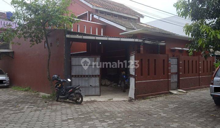 Rumah Lokasi Dekat Ke Mall di Margahayu Raya 1