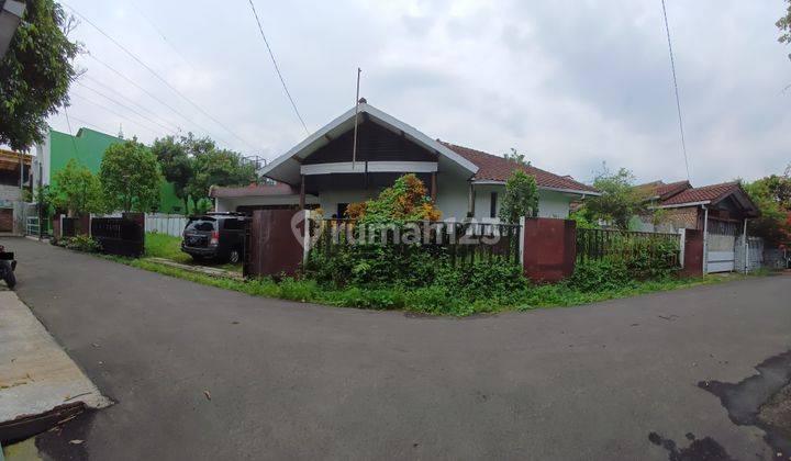 Rumah Luas Ada Halaman di Cijawura 1