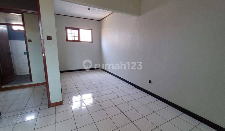 Rumah Siap Huni Dilengkapi Carport Dan Garasi di Margahayu Raya 2