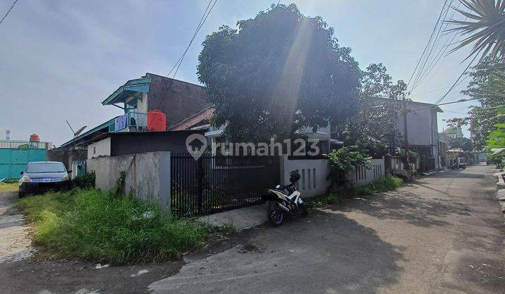 Rumah Posisi Hook, Lokasi Dekat Ke Jalan Utama di Logam 1