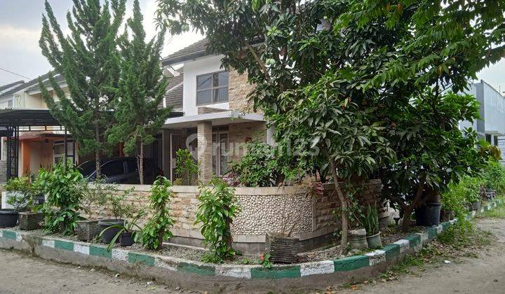 Rumah Minimalis Ada Halaman Depan di Ciwastra 2