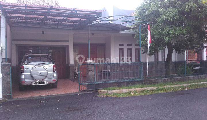 Jual Rumah Terawat Siap Huni Area Batununggal Bandung 1