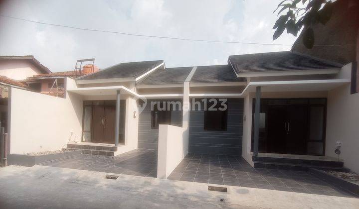 Rumah di Komplek margahayu ciwastra buah batu bandung 1