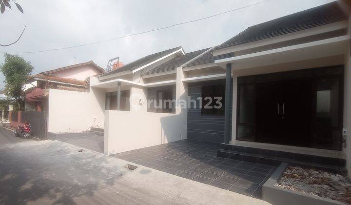 Rumah di Komplek margahayu ciwastra buah batu bandung 2