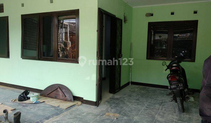 Dijual / disewa Rumah bagus di Taman Rahayu, luas 115 lb 230.. 2 lantai..baru renov..siap masuk siap tinggal.. kamar 3+1 ,wc 2.. harga 60 juta / 2 tahun.. minimal 2 tahun 1