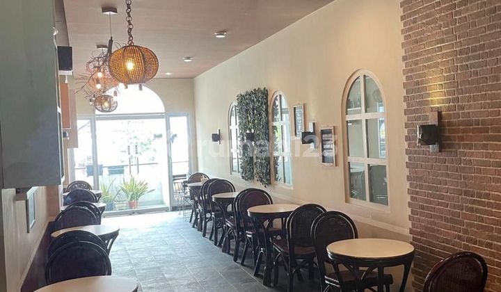 Shop House for Sale on Kelapa Gading Boulevard Shop House for Sale on Kelapa Gading Boulevard