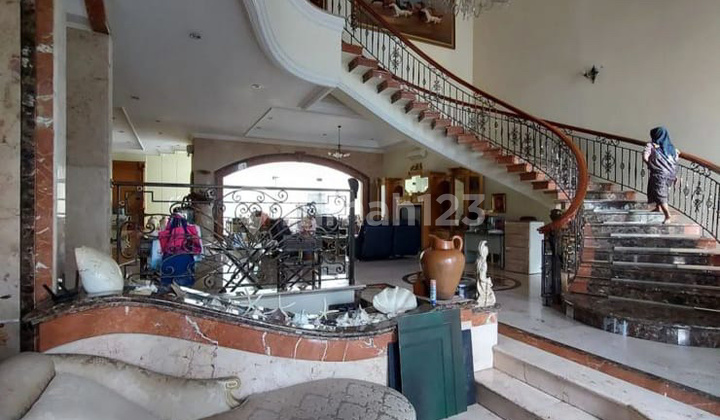 Dijual Rumah di Jakarta Pusat Hub 0856823xxxx Dijual Rumah di Jakarta Pusat Hub 0856823xxxx