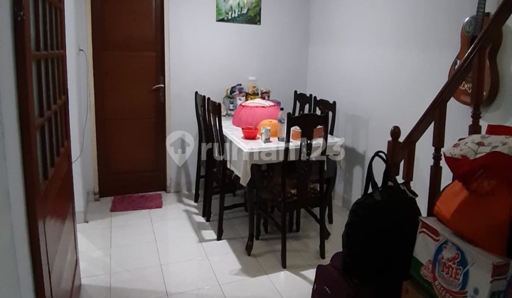 ruang makan dijual rumah siap huni di