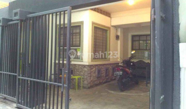 Rumah di Bekasi 2 lantai minimalis bagus strategis akses mudah  2