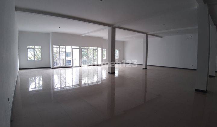 Disewakan Ruko dan Gudang  Baru Area Strategis Pusat Perniagaan Jalan Naripan Bandung 3