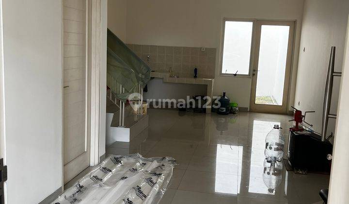 Unit Langka 10x15 Full Bangunan Cluster Favorit Furnished Bagus Rumah di Golf Lake 2