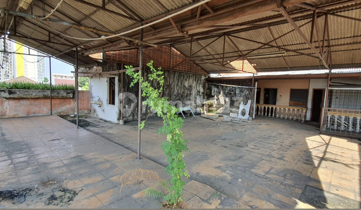 Ruko Siap Pakai 3 Lantai Luas 12,5x22 282m2 di Palmerah Jakarta Barat Ruko Siap Pakai 3 Lantai Luas 12,5x22 282m2 di Palmerah Jakarta Barat