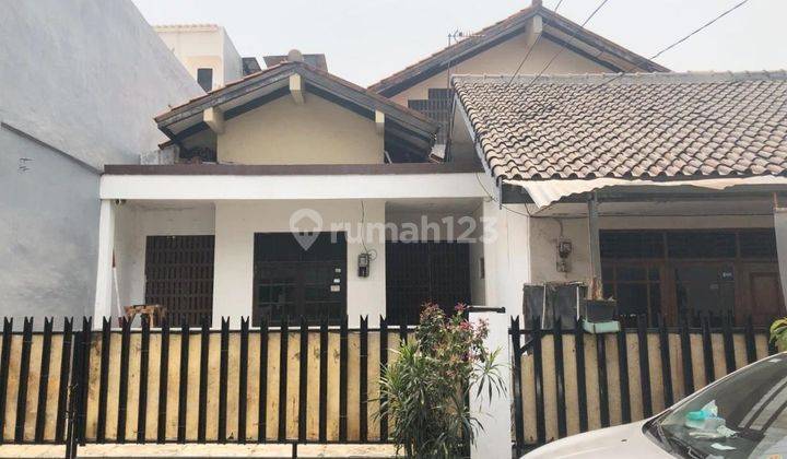 Rumah 2 Lantai Siap Huni Luas 285m2 Type 4kt di Gambir Jakarta Pusat 1