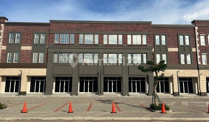 Ruko Boston Siap Pakai 3 Lantai Luas 4,5x15 67,5m2 di Pik 2 Tangerang Ruko Boston Siap Pakai 3 Lantai Luas 4,5x15 67,5m2 di Pik 2 Tangerang