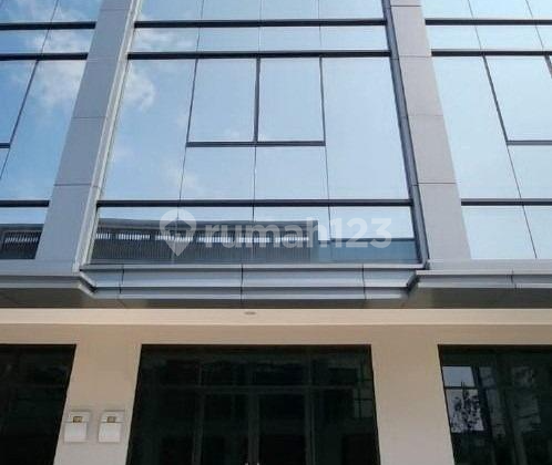 Ruko Osaka Type Garden 3lt 4,5x15 di Pik 2 Pantai Indah Kapuk