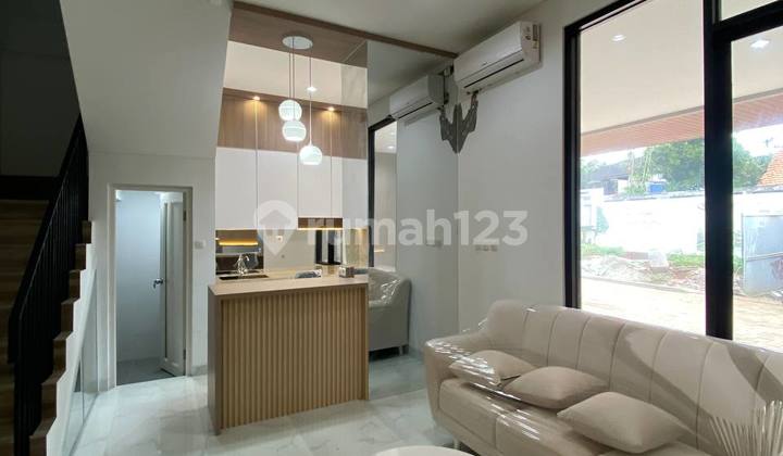 rumah lebar 10 meter 3 lantai dekat mrt, toll & mall lebak bulus jakarta selatan