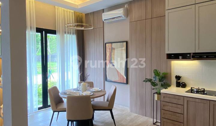 Rumah Ready Unit Lebar 9 Meter di Dalam Kawasan Hijau 210 Hektar Dekat Tol & Stasiun KRL Serpong BSD