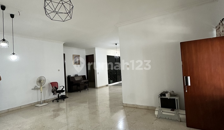 Rumah Dijual Haji Nawi Buntu di Jl. Haji Nawi Buntu No. 2, Gandaria Utara, Kebayoran Baru, Kota Jakarta Selatan, DKI Jakarta, Indonesia, 12140, Gandaria