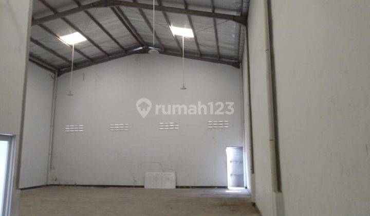 Disewa Gudang 2 Lantai di Jl kopo 1