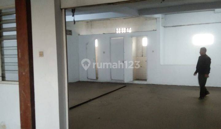 Disewa Ruko 3 Lantai di Jl Kiaracondong  1