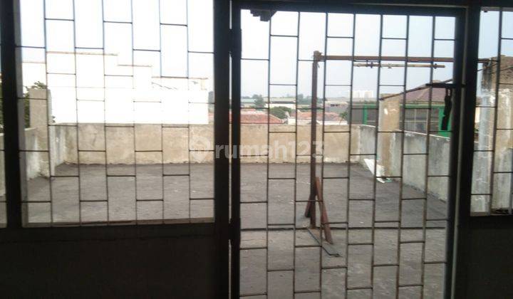 Disewa Ruko 3 Lantai di Jl Kiaracondong  2