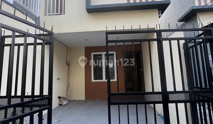 Modern House Kemayoran 2 Lantai Bagus Siap Huni 1