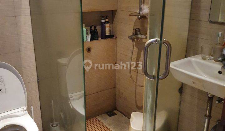 Rumah 3 Lantai Kayu Putih Bagus Semi Furnished 5