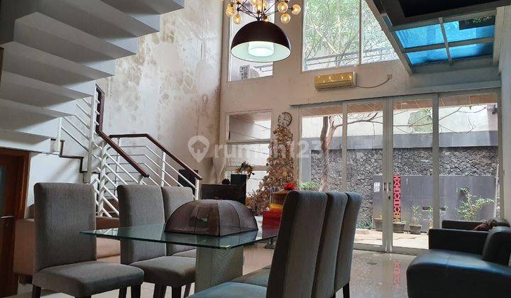 Rumah 3 Lantai Kayu Putih Bagus Semi Furnished 7