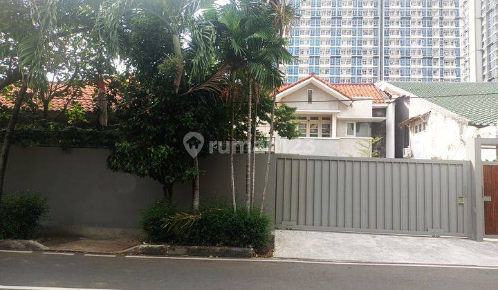 Rumah Salemba Jakarta Pusat SHM Unfurnished Harga Nego 2