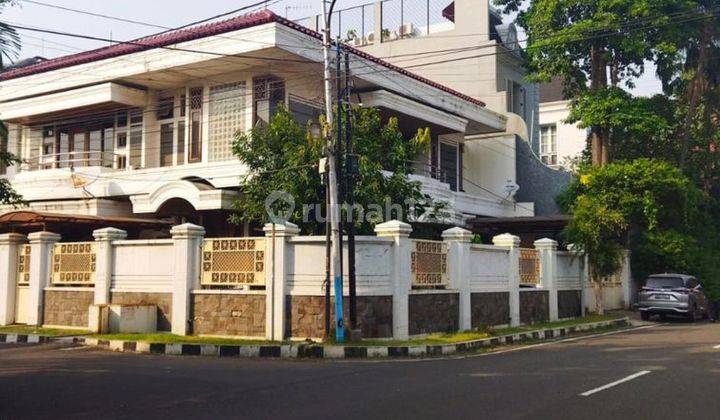 Rumah Pulomas 2 Lantai Semi Furnished Bagus Siap Huni 1