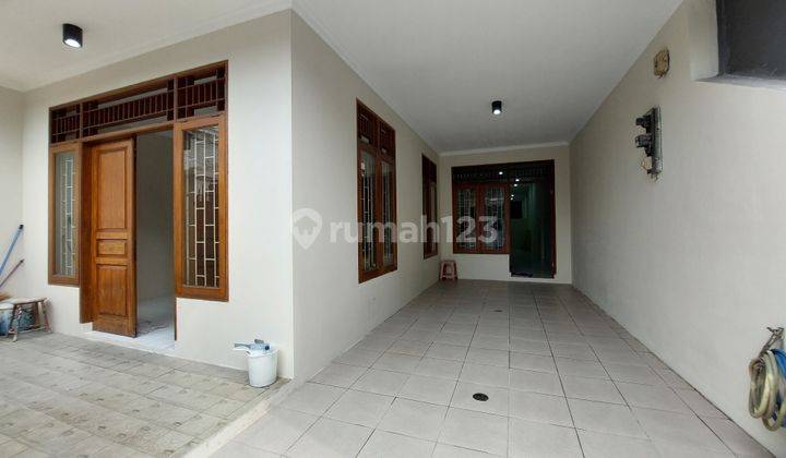 Rumah Johar Jakarta Pusat Bagus Siap Huni 2