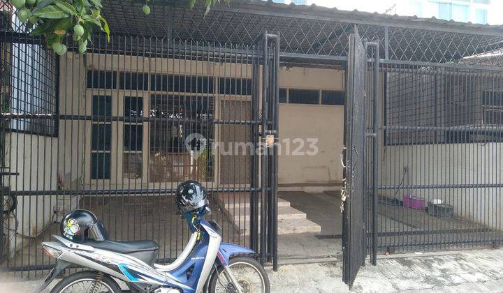 Rumah di Komplek Karang Tengah Tangerang Minimalis Modern 2