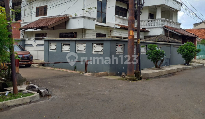 Rumah 2 Lantai Bagus SHM di Jl. Duren Sawit, Jakarta Timur 2