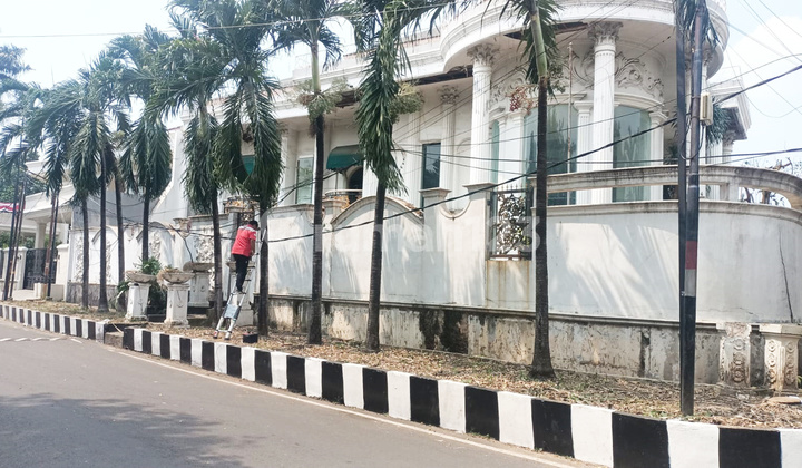 Dijual Rumah Hook di Pulomas, Lokasi Strategis - Harga Nego! 2